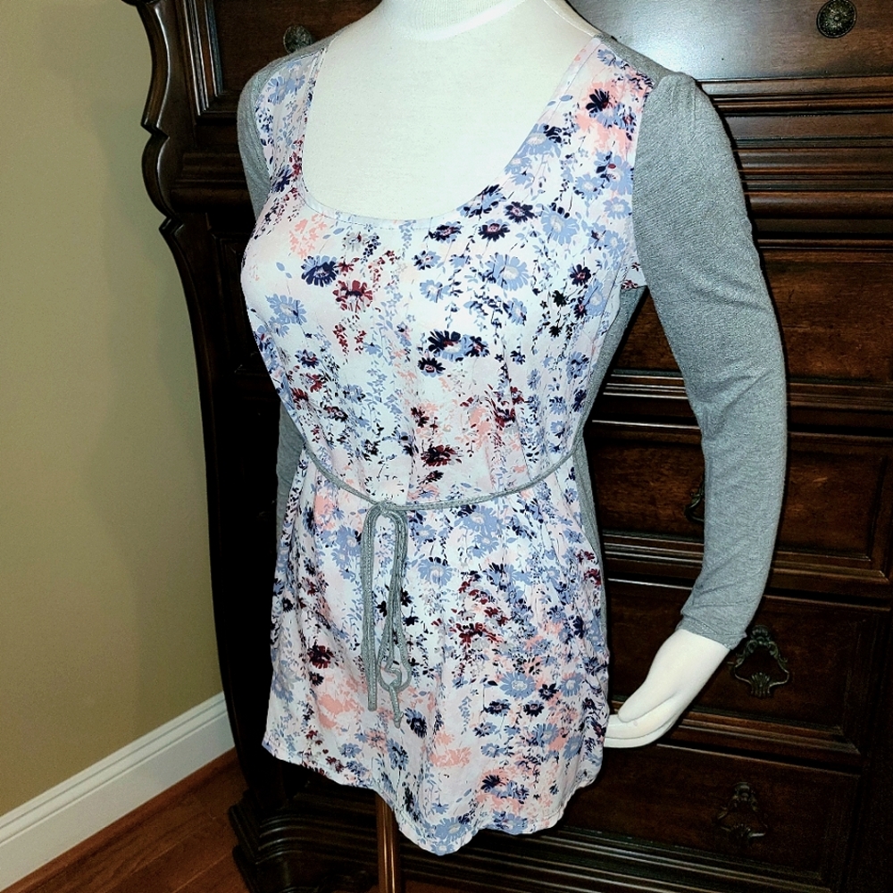 🍨 Two Hearts Maternity Long Sleeve Floral Top, Size S